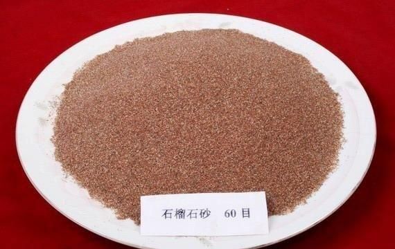 Natural quartz sand